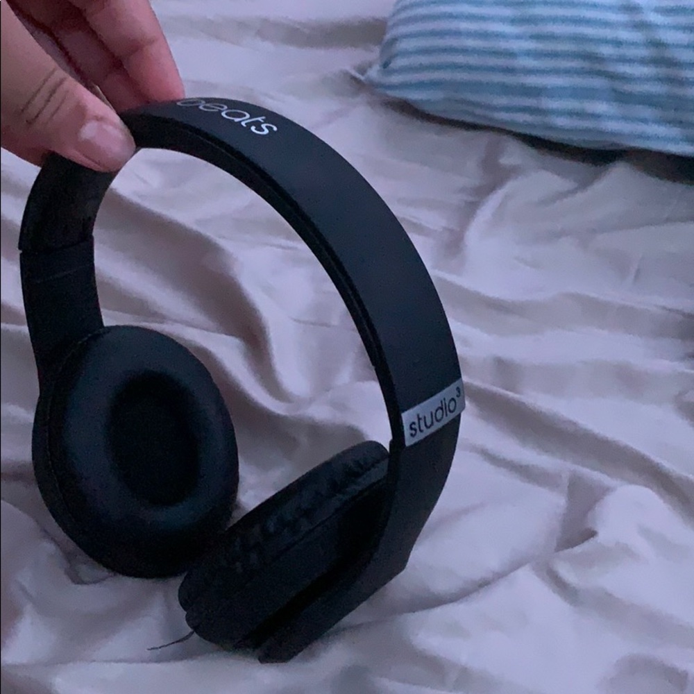 Beats - Picture 3 of 3